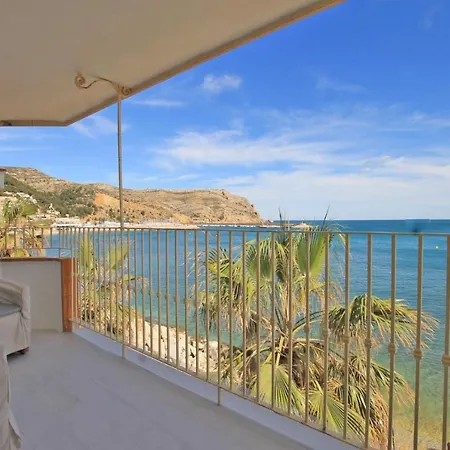 Bay View Apartment